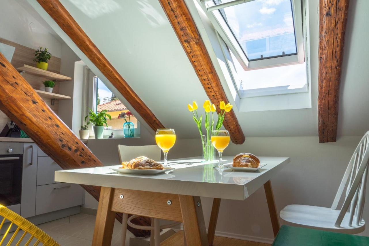 Cool Attic W Gallery In The Heart Of